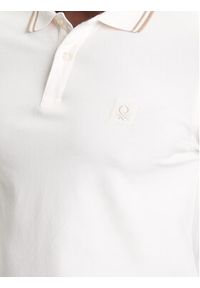 United Colors of Benetton - United Colors Of Benetton Polo 3F9HU302E Beżowy Regular Fit. Typ kołnierza: polo. Kolor: beżowy. Materiał: bawełna