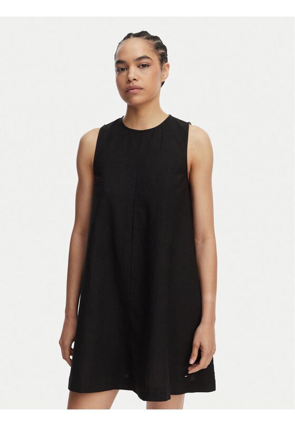 Tommy Jeans Sukienka letnia DW0DW22343 Czarny A-Line Fit. Kolor: czarny. Materiał: wiskoza. Sezon: lato