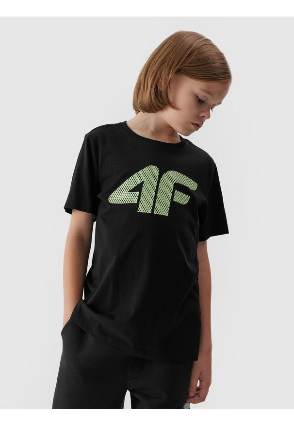 4F JUNIOR - T-shirt z nadrukiem chłopięcy. Kolor: czarny. Materiał: bawełna. Wzór: nadruk