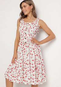 Born2be - Biało-Czerwona Sukienka Rozkloszowana na Ramiączkach w Kwiaty Tallio. Okazja: na co dzień, na imprezę, na spacer. Typ kołnierza: dekolt kwadratowy. Kolor: biały. Materiał: jeans. Długość rękawa: na ramiączkach. Wzór: kwiaty. Typ sukienki: proste, rozkloszowane. Styl: casual, klasyczny #6