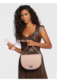 Calvin Klein Torebka Re-Lock Saddle Bag K60K609871 Różowy. Kolor: różowy. Materiał: skórzane #5