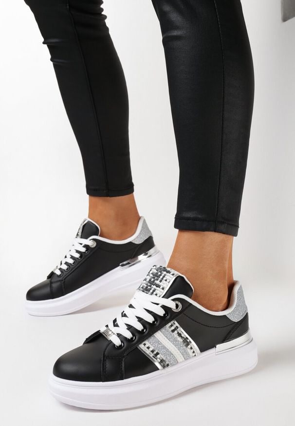 Born2be - Czarne Sneakersy na Platformie z Brokatowymi Wstawkami Railawa. Nosek buta: okrągły. Zapięcie: sznurówki. Kolor: czarny. Materiał: materiał. Obcas: na platformie. Wysokość obcasa: niski