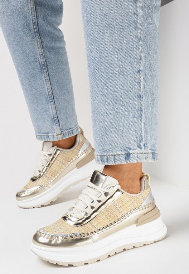 Born2be - Złote Sneakersy na Grubej Podeszwie Rakitia. Kolor: złoty. Materiał: jeans