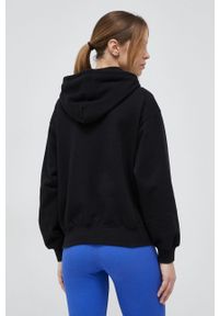 Champion bluza damska kolor czarny z kapturem gładka. Typ kołnierza: kaptur. Kolor: czarny. Materiał: dzianina. Wzór: gładki #3