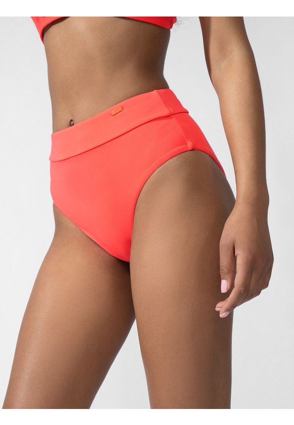 4f - 4F Dół od bikini damski XS. Stan: podwyższony. Kolor: czerwony. Materiał: materiał, włókno, dzianina. Wzór: gładki