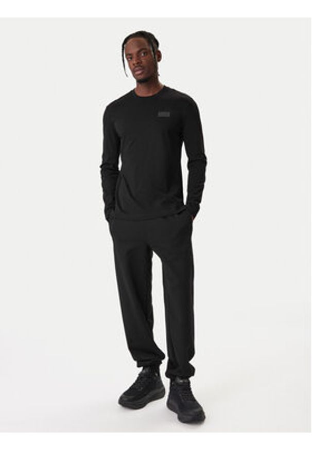 EA7 Emporio Armani Longsleeve 7M001488 AF17789 UC001 Czarny Regular Fit. Kolor: czarny. Materiał: bawełna. Długość rękawa: długi rękaw