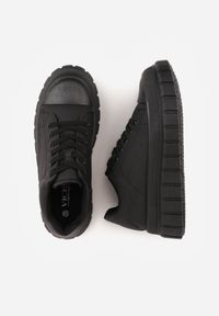 Born2be - Czarne Sneakersy VICES na Grubej Tłoczonej Podeszwie z Perforacją Diomerine. Okazja: na co dzień. Kolor: czarny. Materiał: dzianina, dresówka #9