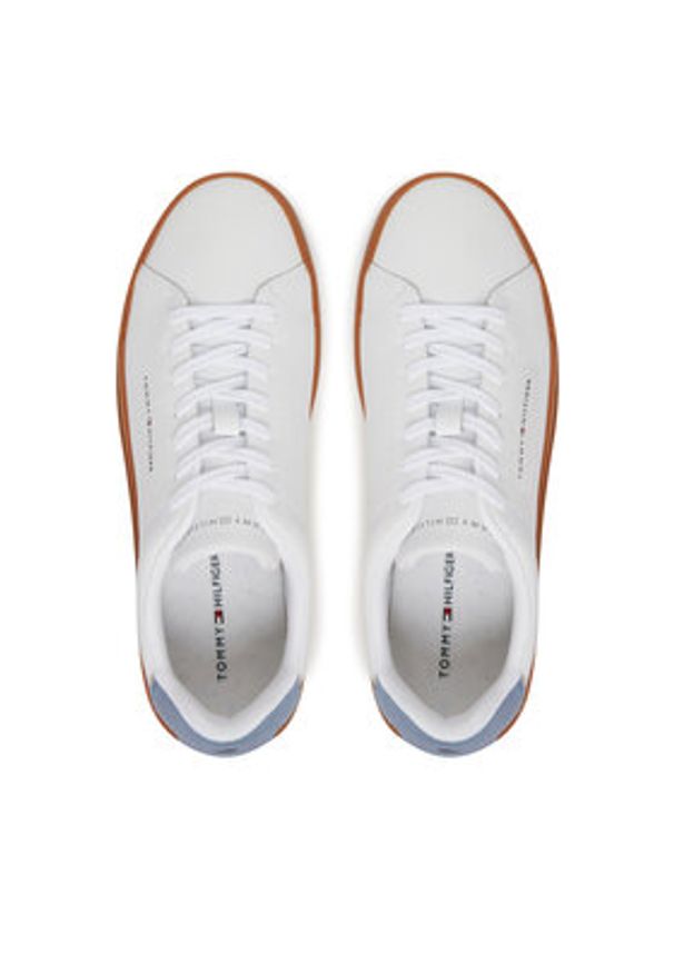 TOMMY HILFIGER - Tommy Hilfiger Sneakersy Th Court Lth Detail Ess FM0FM05367 Biały. Kolor: biały. Materiał: skóra
