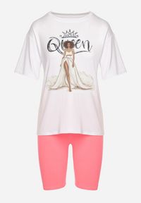 Born2be - Różowo-Biały Komplet T-shirt z Nadrukiem i Kolarki z Wysokim Stanem Jannesca. Kolor: różowy. Materiał: tkanina. Wzór: nadruk #5
