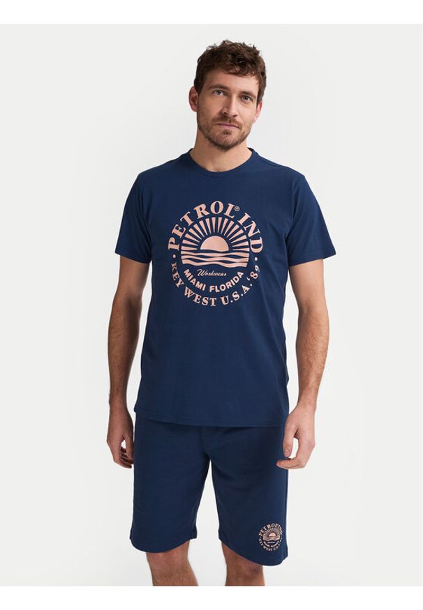 Petrol Industries T-Shirt M-1050-TSR127 Granatowy Regular Fit. Kolor: niebieski. Materiał: bawełna