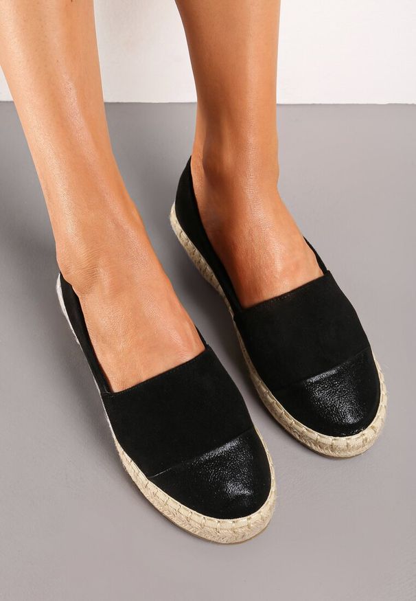 Renee - Czarne Płaskie Espadryle z Plecioną Podeszwą Geritellia. Kolor: czarny. Materiał: len, jedwab, jeans. Sezon: lato. Obcas: na płaskiej podeszwie. Styl: elegancki