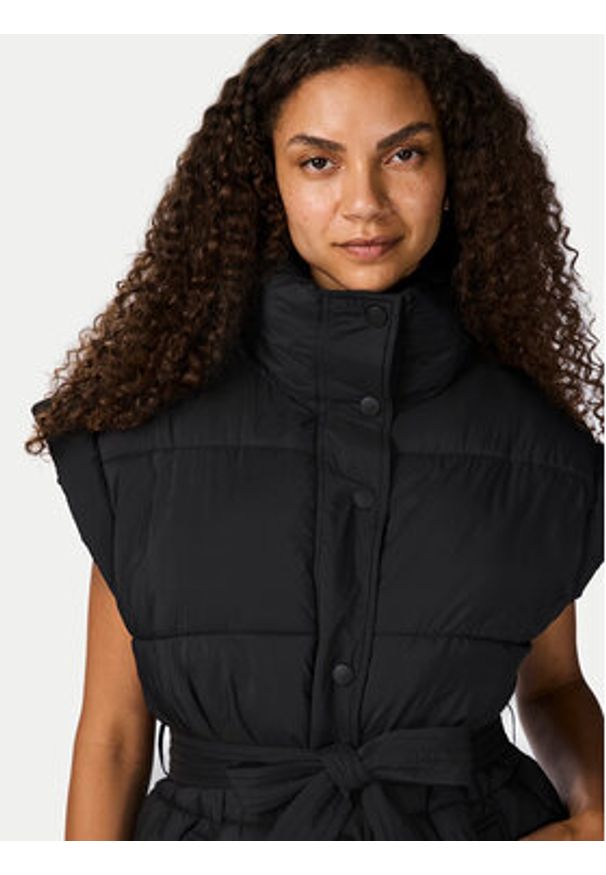 YAS Bezrękawnik Merla 26035395 Czarny Slim Fit. Kolor: czarny. Materiał: syntetyk. Długość rękawa: bez rękawów