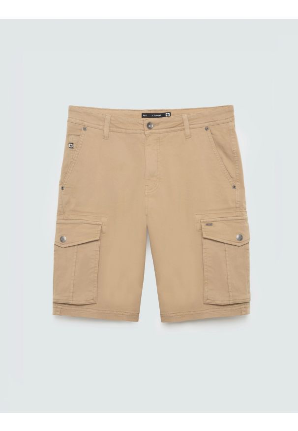 Big-Star - Szorty męskie z kieszeniami cargo beżowe Morrise 801. Okazja: na co dzień. Kolor: beżowy. Materiał: materiał, bawełna, elastan. Styl: casual, sportowy