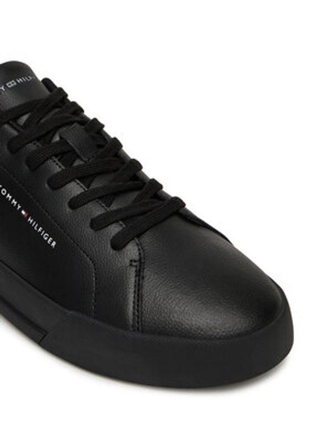 TOMMY HILFIGER - Tommy Hilfiger Sneakersy FM0FM05367 Czarny. Kolor: czarny. Materiał: skóra