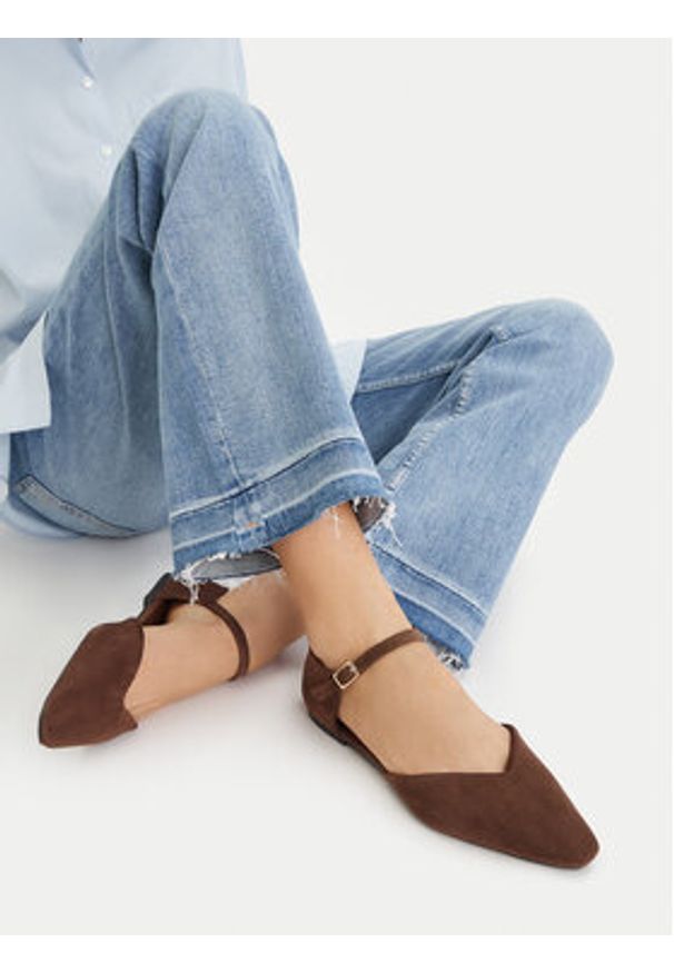 DeeZee Baleriny CEO-JD-J-18 Brązowy. Kolor: brązowy. Materiał: materiał