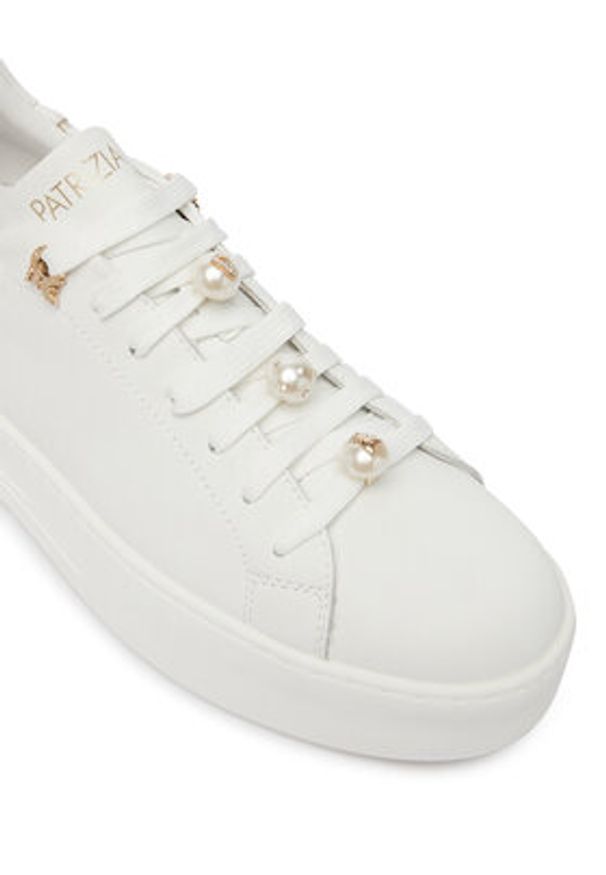 Patrizia Pepe Sneakersy PPJ358.27 Biały. Kolor: biały. Materiał: skóra