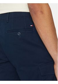 TOMMY HILFIGER - Tommy Hilfiger Szorty materiałowe John MW0MW31244 Granatowy Regular Fit. Kolor: niebieski. Materiał: bawełna