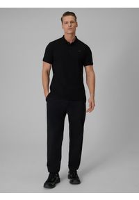 4f - 4F Koszulka polo regular męska - czarna XXL. Okazja: na spacer, na co dzień, do pracy. Typ kołnierza: polo. Kolor: czarny. Materiał: dzianina, bawełna, materiał. Styl: casual, klasyczny #2