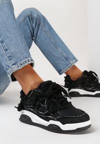 Born2be - Czarne Sneakersy z Szerokimi Sznurówkami Zdobione Materiałowymi Wstawkami i Perforacją Niriela. Kolor: czarny. Materiał: materiał. Wzór: aplikacja #1