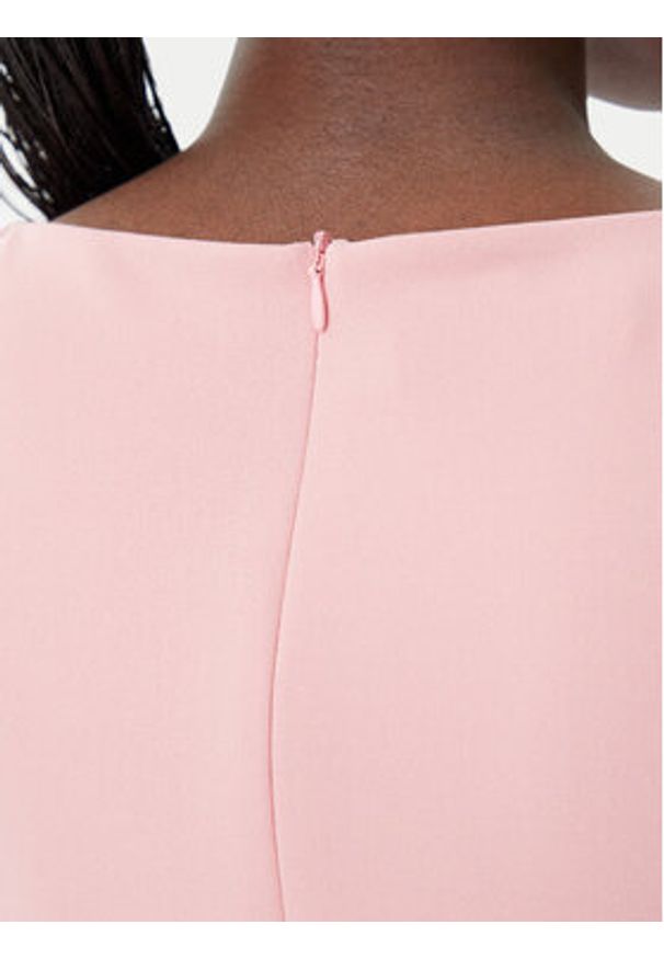 Rinascimento Sukienka koktajlowa CFC0122877003 Różowy Regular Fit. Kolor: różowy. Materiał: syntetyk. Styl: wizytowy