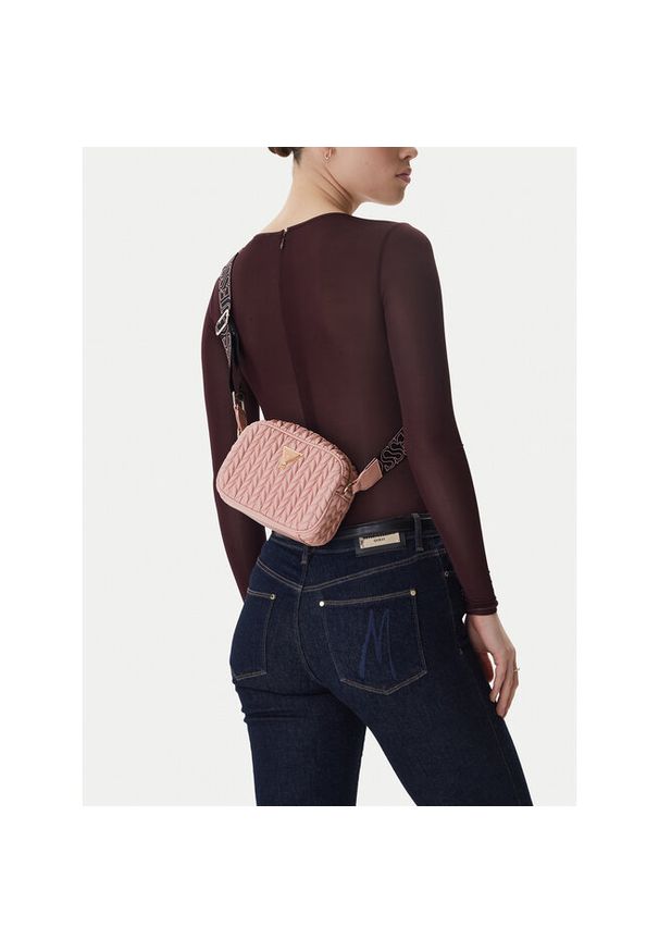 Torebka Guess. Kolor: różowy