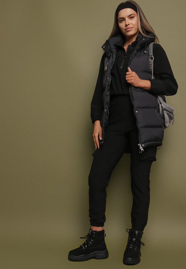 Born2be - Czarny Komplet Dresowy w Stylu Cargo Bluza na Suwak i Joggery Sitene. Kolor: czarny. Materiał: dresówka. Sport: turystyka piesza
