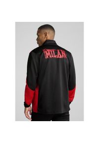 Puma - Kurtka z dresu Milan AC For All Time 2024/25. Kolor: czerwony, wielokolorowy, czarny. Materiał: dresówka. Styl: sportowy #1