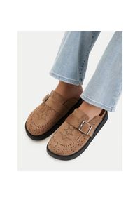 Klapki Guess Jeans. Kolor: beżowy #1