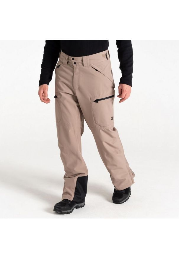 DARE 2B - Spodnie narciarskie dla mężczyzn Dare2B DMW573R. Kolor: brązowy. Sezon: zima. Sport: narciarstwo