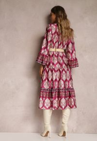 Renee - Fuksjowa Sukienka Rozkloszowana z Paskiem w Talii Zosho. Kolor: różowy. Materiał: tkanina. Sezon: jesień, wiosna #2