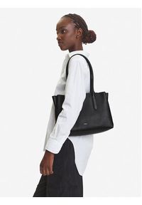 Furla Torebka WB01606 BX3169 3924S Czarny. Kolor: czarny. Materiał: skórzane