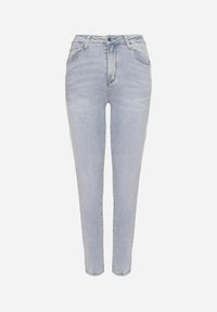 Born2be - Jasnoniebieskie Jeansy z Bawełną i Efektem Push Up o Dopasowanym Kroju Flortebia. Okazja: na co dzień. Kolor: niebieski. Styl: elegancki, casual #5