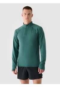 4f - 4F Bluza do biegania szybkoschnąca męska - zielona S. Typ kołnierza: bez kaptura, kołnierzyk stójkowy. Kolor: zielony. Materiał: dzianina, włókno, syntetyk, materiał, elastan. Długość rękawa: raglanowy rękaw. Długość: krótkie. Wzór: jednolity. Styl: klasyczny, sportowy. Sport: fitness, bieganie
