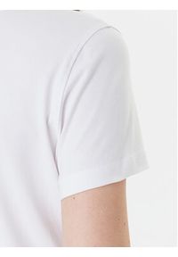Guess T-Shirt W5YI05 J1314 Biały Regular Fit. Kolor: biały. Materiał: bawełna