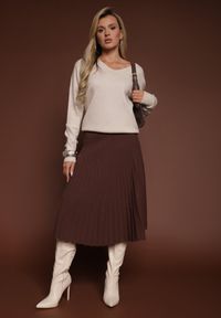 Renee - Brązowa Dzianinowa Spódnica z Kaszmirem o Rozkloszowanym Kroju z Plisami Yopalie. Okazja: na randkę, na co dzień. Stan: podwyższony. Kolor: brązowy. Materiał: kaszmir, dzianina. Styl: casual #7