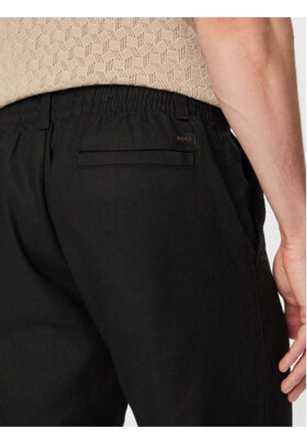 BOSS Chinosy Sanderson-L-3 50559595 Czarny Regular Fit. Kolor: czarny. Materiał: len