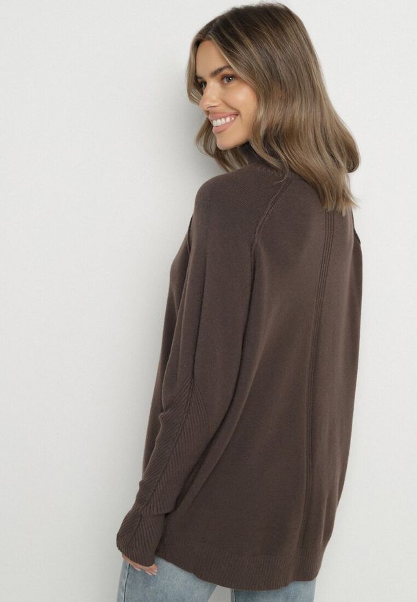 Born2be - Brązowy Klasyczny Golf z Dodatkiem Kaszmiru Zoirmosa. Okazja: na co dzień, do pracy, na spotkanie biznesowe. Typ kołnierza: golf. Kolor: brązowy. Materiał: kaszmir. Długość rękawa: długi rękaw. Długość: długie. Styl: klasyczny