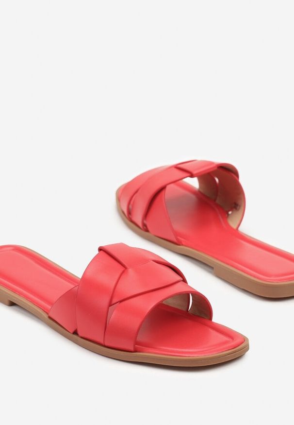 Born2be - Czerwone Klapki z Przeplataną Cholewką i Kwadratowym Noskiem Redirace. Okazja: na co dzień. Kolor: czerwony. Materiał: jeans. Sezon: lato. Styl: klasyczny, casual