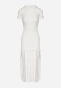 Born2be - Biała Prążkowana Sukienka z Koronkowym Dołem Vilzedi. Kolor: biały. Materiał: koronka, prążkowany. Typ sukienki: proste. Styl: glamour, elegancki #5