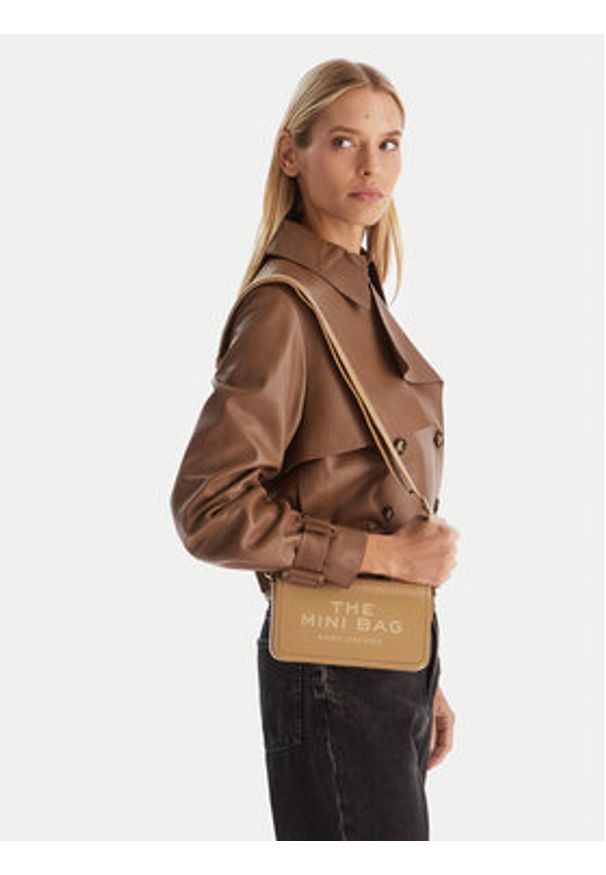 MARC JACOBS - Marc Jacobs Torebka The Leather Mini Bag 2S4SMN080S02 Brązowy. Kolor: brązowy. Materiał: skórzane