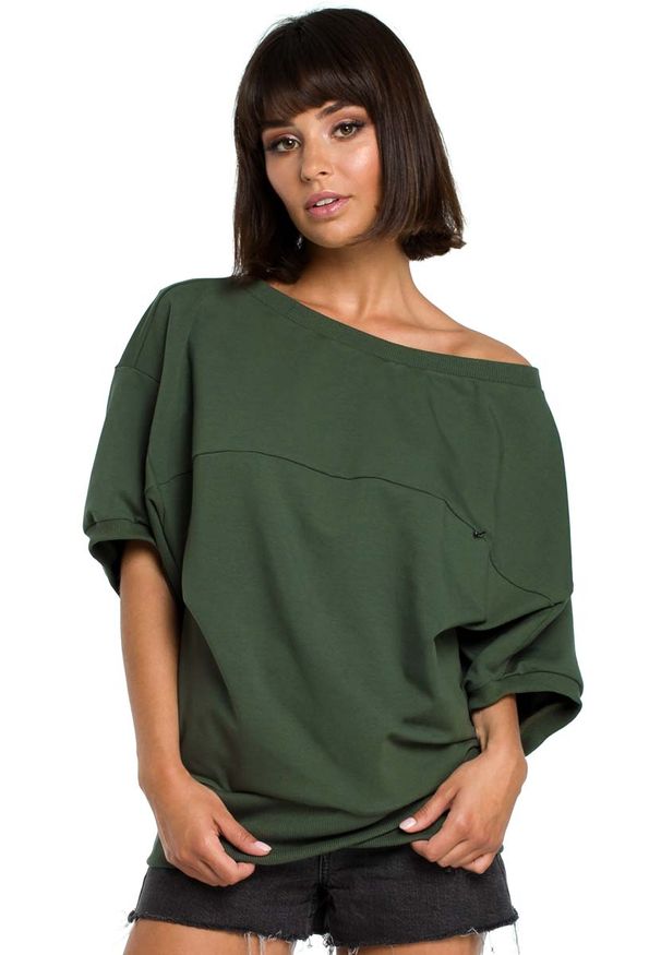 MOE - Zielona Bluzka z Zakładanym Kopertowo Ściągaczem. Kolor: zielony. Materiał: elastan, bawełna