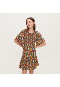 House - Sukienka babydoll w kwiaty - Wielobarwny. Wzór: kwiaty #1