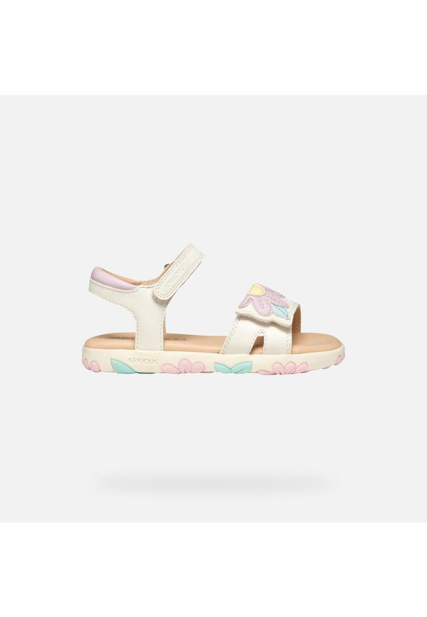 Sandały Geox Model J Sandal Haiti Girl Kolor Biały. Kolor: biały, różowy, wielokolorowy. Materiał: syntetyk. Sezon: lato