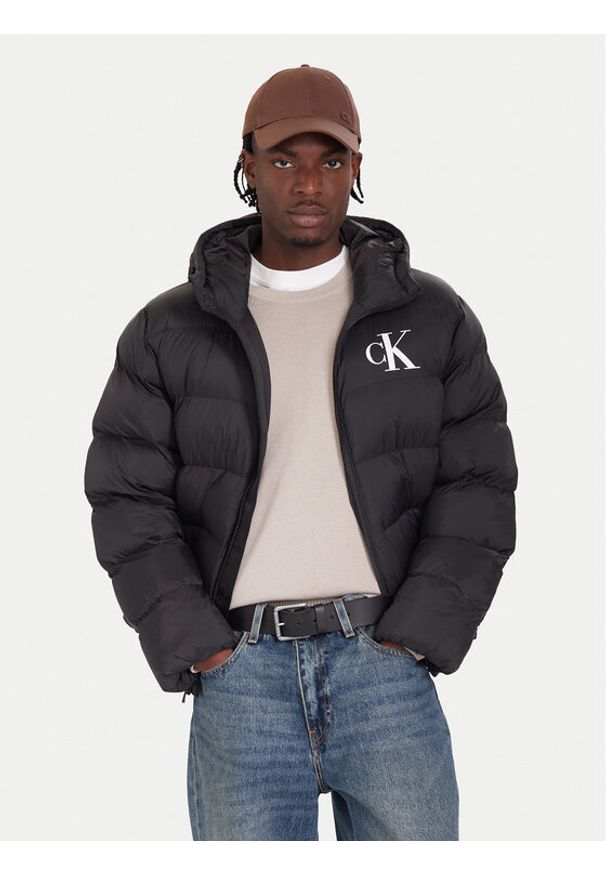 Calvin Klein Jeans Kurtka zimowa LV04RD528G Czarny Regular Fit. Kolor: czarny. Materiał: syntetyk. Sezon: zima