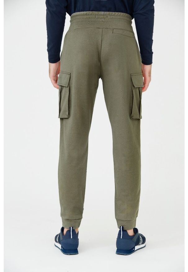 Aeronautica Militare - AERONAUTICA MILITARE Zielone spodnie dresowe. Kolor: zielony. Materiał: dresówka