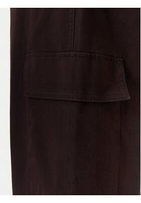 Calvin Klein Jeans Spodnie cargo LV047F623G Brązowy ciemny Relaxed Fit. Kolor: brązowy. Materiał: bawełna #5