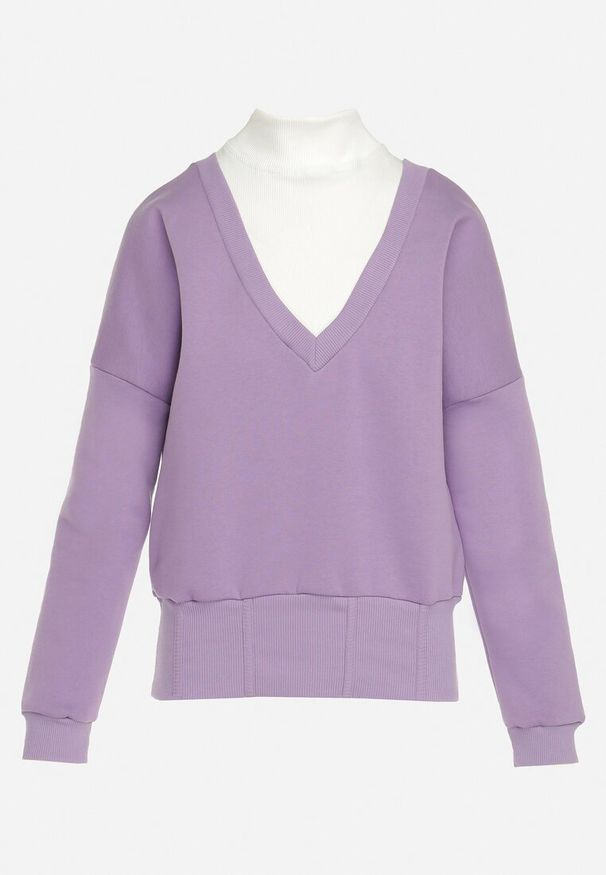 Born2be - Jasnofioletowa Bawełniana Bluza z Dekoltem w Serek Gitra. Typ kołnierza: dekolt w serek. Kolor: fioletowy. Materiał: bawełna. Długość rękawa: długi rękaw. Długość: długie