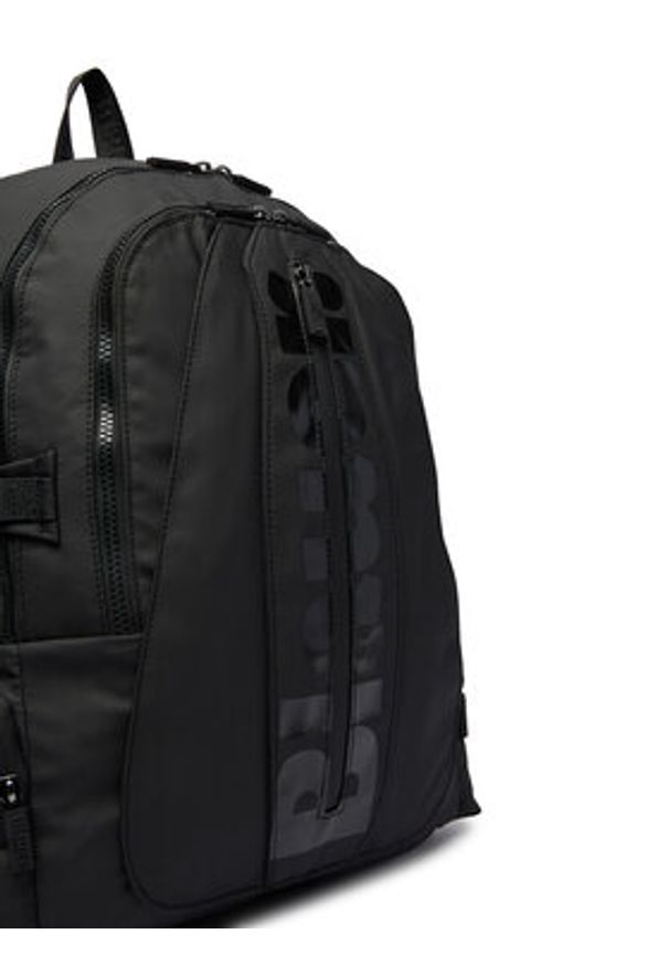 Blauer Plecak S6WORCE03/SPL Czarny. Kolor: czarny. Materiał: materiał