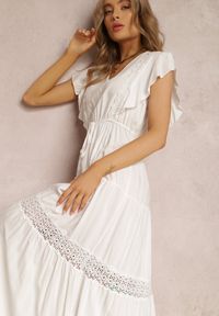 Renee - Biała Sukienka Callamene. Kolor: biały. Materiał: wiskoza, koronka. Wzór: ażurowy, bez wzorów, aplikacja, gładki. Sezon: lato. Długość: maxi #4