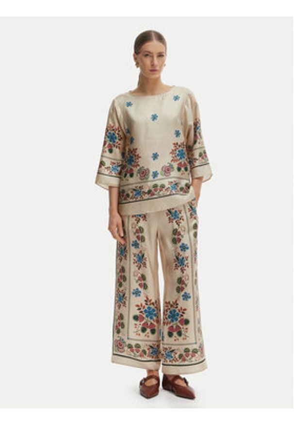 Weekend Max Mara Kuloty Snack 2615131032 Beżowy Relaxed Fit. Kolor: beżowy. Materiał: jedwab